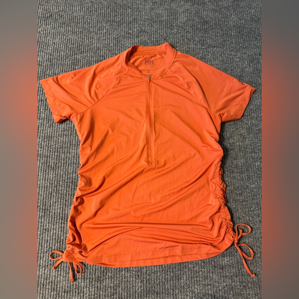 Helly Hansen Vibrant Orange Half-Zip quick dri Top size Medium‎